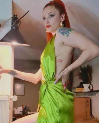 Güliz Ayla seksi ifşa fotoğrafı 10