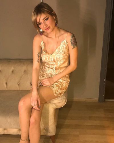 Güliz Ayla seksi ifşa fotoğrafı 37