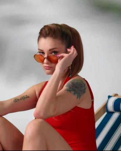 Güliz Ayla seksi ifşa fotoğrafı 53