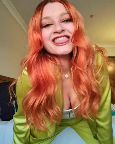 Güliz Ayla seksi ifşa fotoğrafı 7