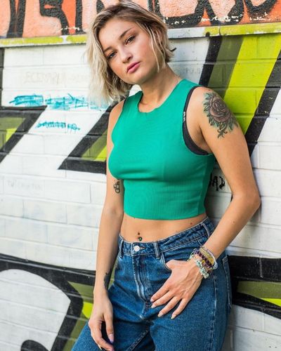 Güliz Ayla seksi ifşa fotoğrafı 85