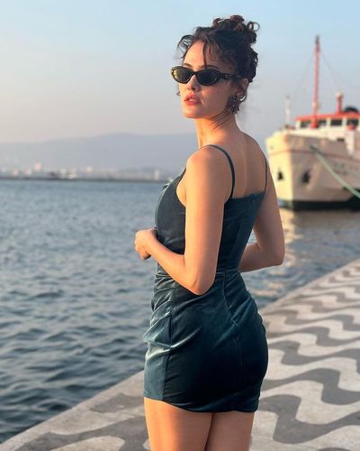 Gülper Özdemir seksi ifşa fotoğrafı 405