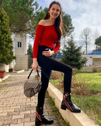 Gülsim Ali İlhan seksi ifşa fotoğrafı 152