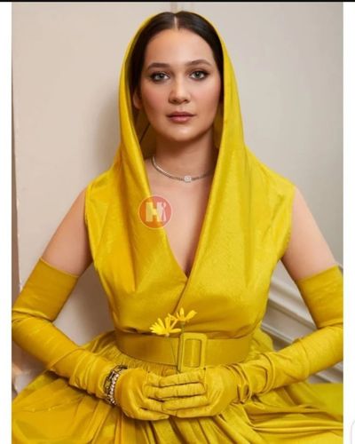 Gülsim Ali İlhan seksi ifşa fotoğrafı 32656