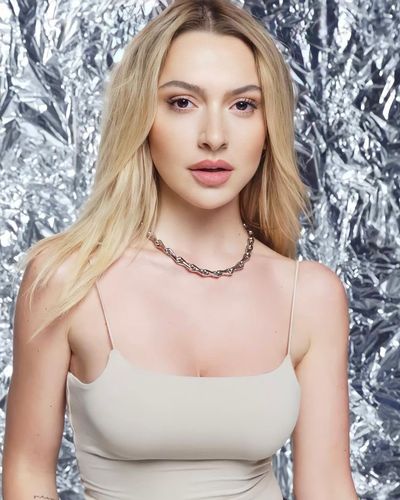 Hadise seksi ifşa fotoğrafı 83141
