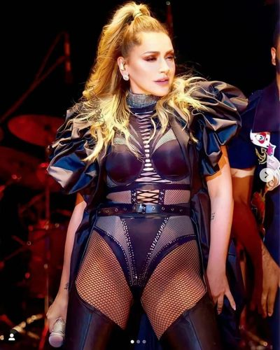 Hadise seksi ifşa fotoğrafı 83048