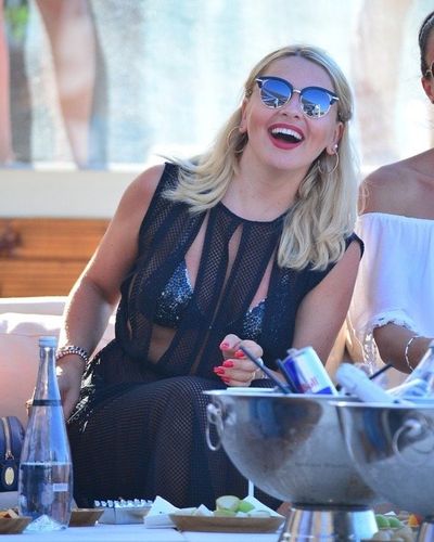 Hadise seksi ifşa fotoğrafı 82833