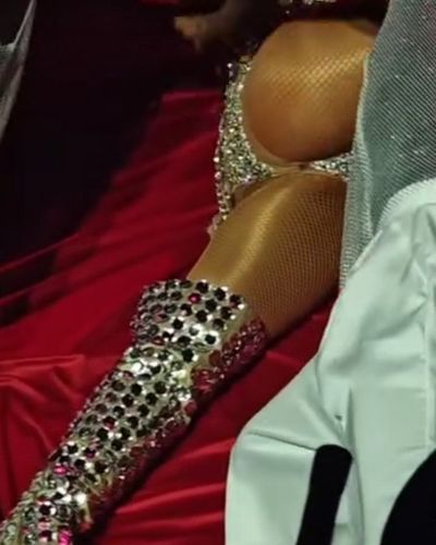 Hadise seksi ifşa fotoğrafı 1795