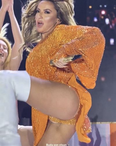 Hadise seksi ifşa fotoğrafı 1827