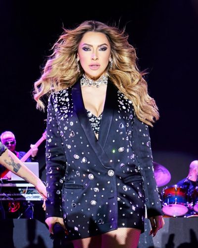 Hadise seksi ifşa fotoğrafı 84055