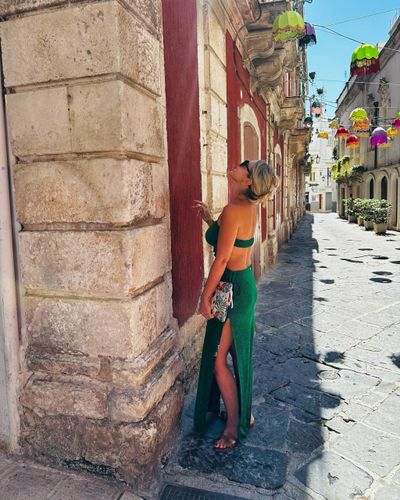 Hadise seksi ifşa fotoğrafı 83763