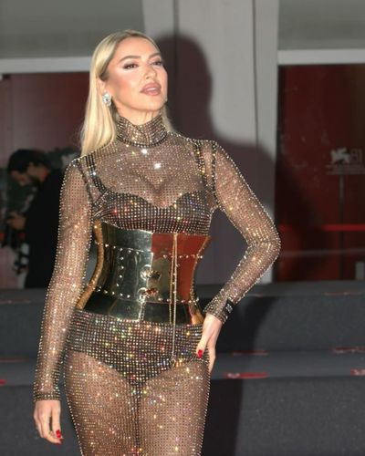 Hadise seksi ifşa fotoğrafı 83707