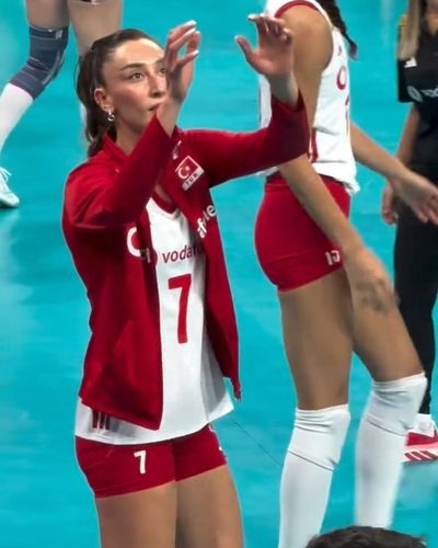 Hande Baladın seksi ifşa fotoğrafı 133