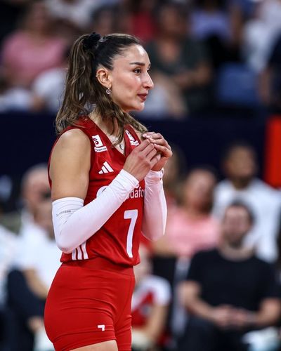 Hande Baladın seksi ifşa fotoğrafı 146