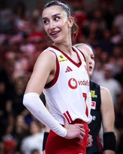Hande Baladın seksi ifşa fotoğrafı 169