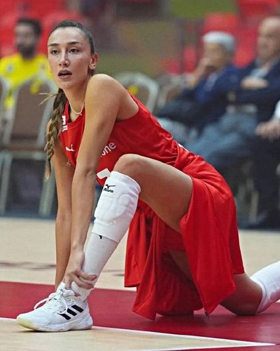 Hande Baladın seksi ifşa fotoğrafı 170