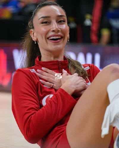 Hande Baladın seksi ifşa fotoğrafı 172