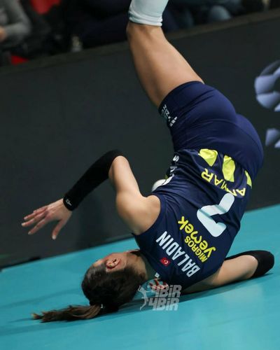 Hande Baladın seksi ifşa fotoğrafı 7