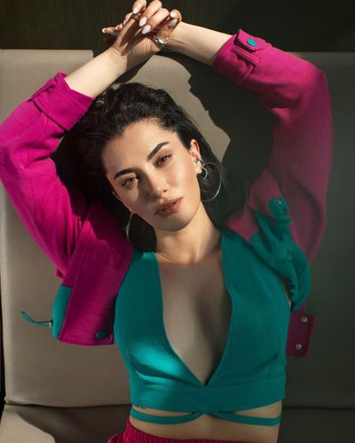 Hande Doğandemir seksi ifşa fotoğrafı 103
