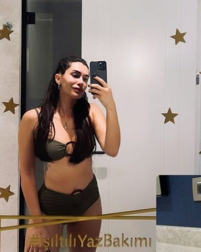 Hande Doğandemir seksi ifşa fotoğrafı 114