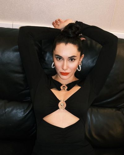 Hande Doğandemir seksi ifşa fotoğrafı 12