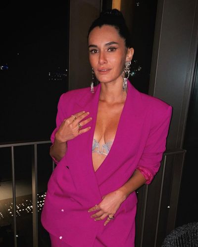 Hande Doğandemir seksi ifşa fotoğrafı 146