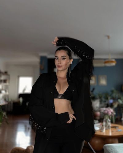 Hande Doğandemir seksi ifşa fotoğrafı 150