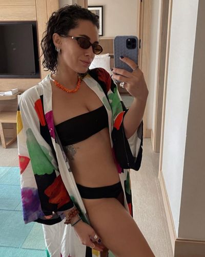 Hande Doğandemir seksi ifşa fotoğrafı 172