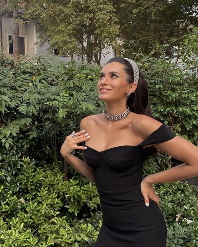 Hande Doğandemir seksi ifşa fotoğrafı 189