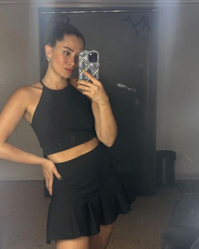 Hande Doğandemir seksi ifşa fotoğrafı 1