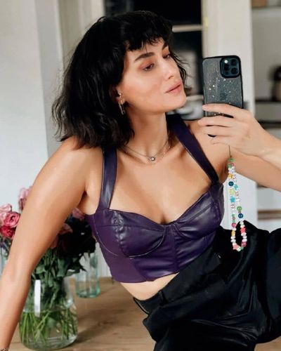 Hande Doğandemir seksi ifşa fotoğrafı 207