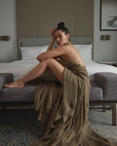 Hande Doğandemir seksi ifşa fotoğrafı 214