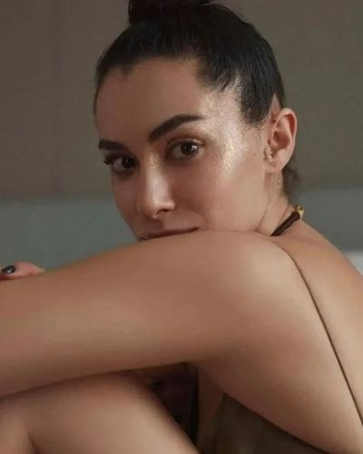 Hande Doğandemir seksi ifşa fotoğrafı 34947