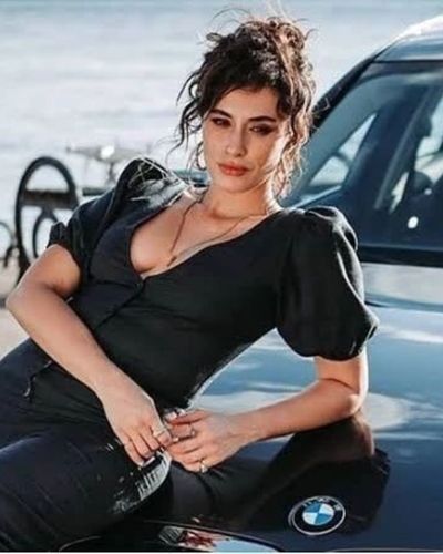 Hande Doğandemir seksi ifşa fotoğrafı 34854
