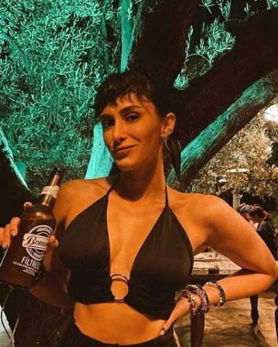 Hande Doğandemir seksi ifşa fotoğrafı 34835