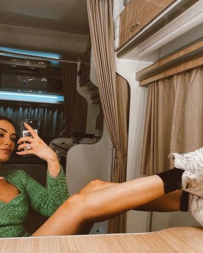 Hande Doğandemir seksi ifşa fotoğrafı 34831