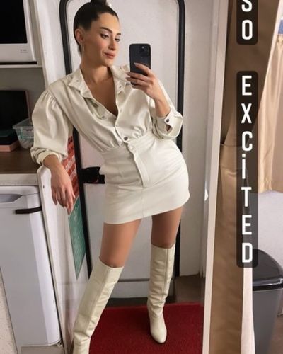 Hande Doğandemir seksi ifşa fotoğrafı 34829