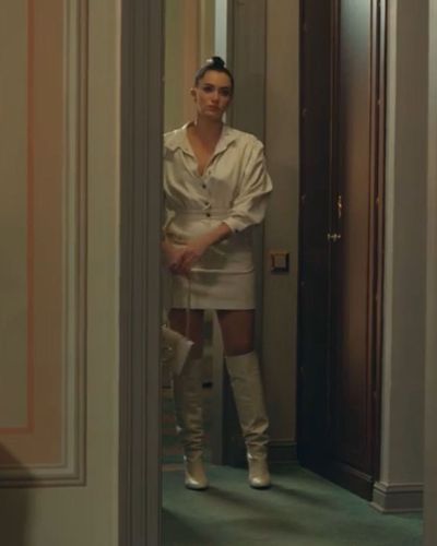 Hande Doğandemir seksi ifşa fotoğrafı 34811