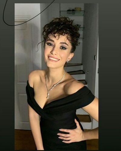 Hande Doğandemir seksi ifşa fotoğrafı 34744