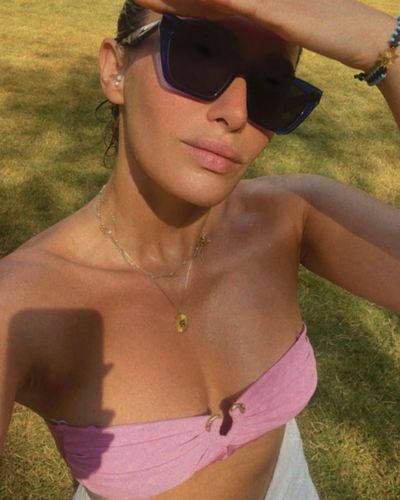 Hande Doğandemir seksi ifşa fotoğrafı 34729