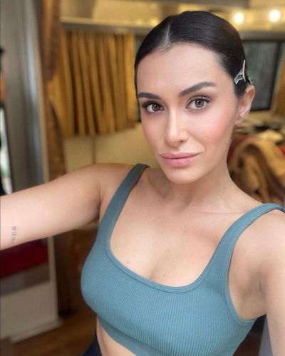 Hande Doğandemir seksi ifşa fotoğrafı 34630