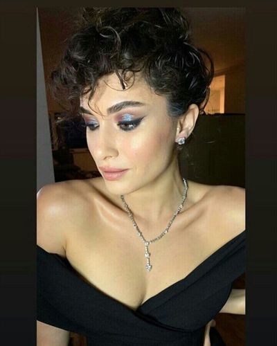 Hande Doğandemir seksi ifşa fotoğrafı 34593