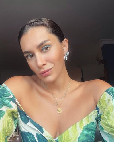 Hande Doğandemir seksi ifşa fotoğrafı 34491