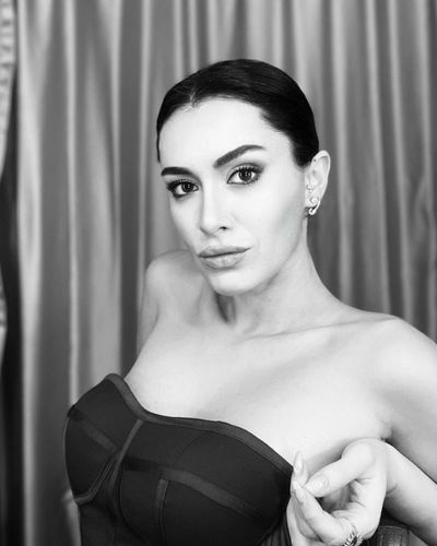 Hande Doğandemir seksi ifşa fotoğrafı 34372
