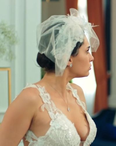 Hande Doğandemir seksi ifşa fotoğrafı 34282