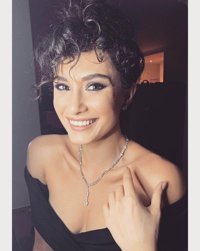Hande Doğandemir seksi ifşa fotoğrafı 34196