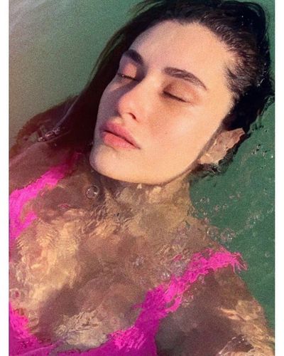 Hande Doğandemir seksi ifşa fotoğrafı 411