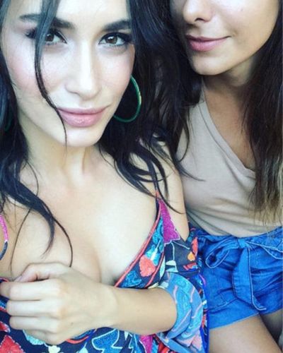 Hande Doğandemir seksi ifşa fotoğrafı 429