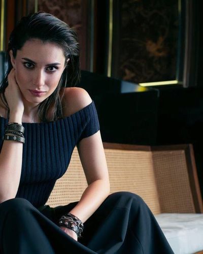 Hande Doğandemir seksi ifşa fotoğrafı 431