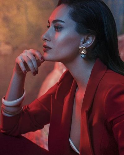 Hande Doğandemir seksi ifşa fotoğrafı 446